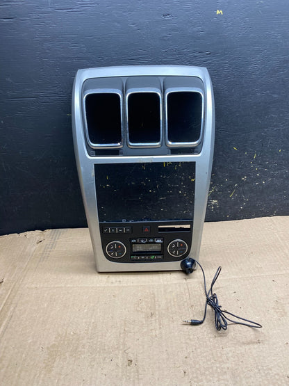2007 - 2012 GMC Acadia A/C Heater Climate Control Radio Panel Bezel OEM z0126 DG0