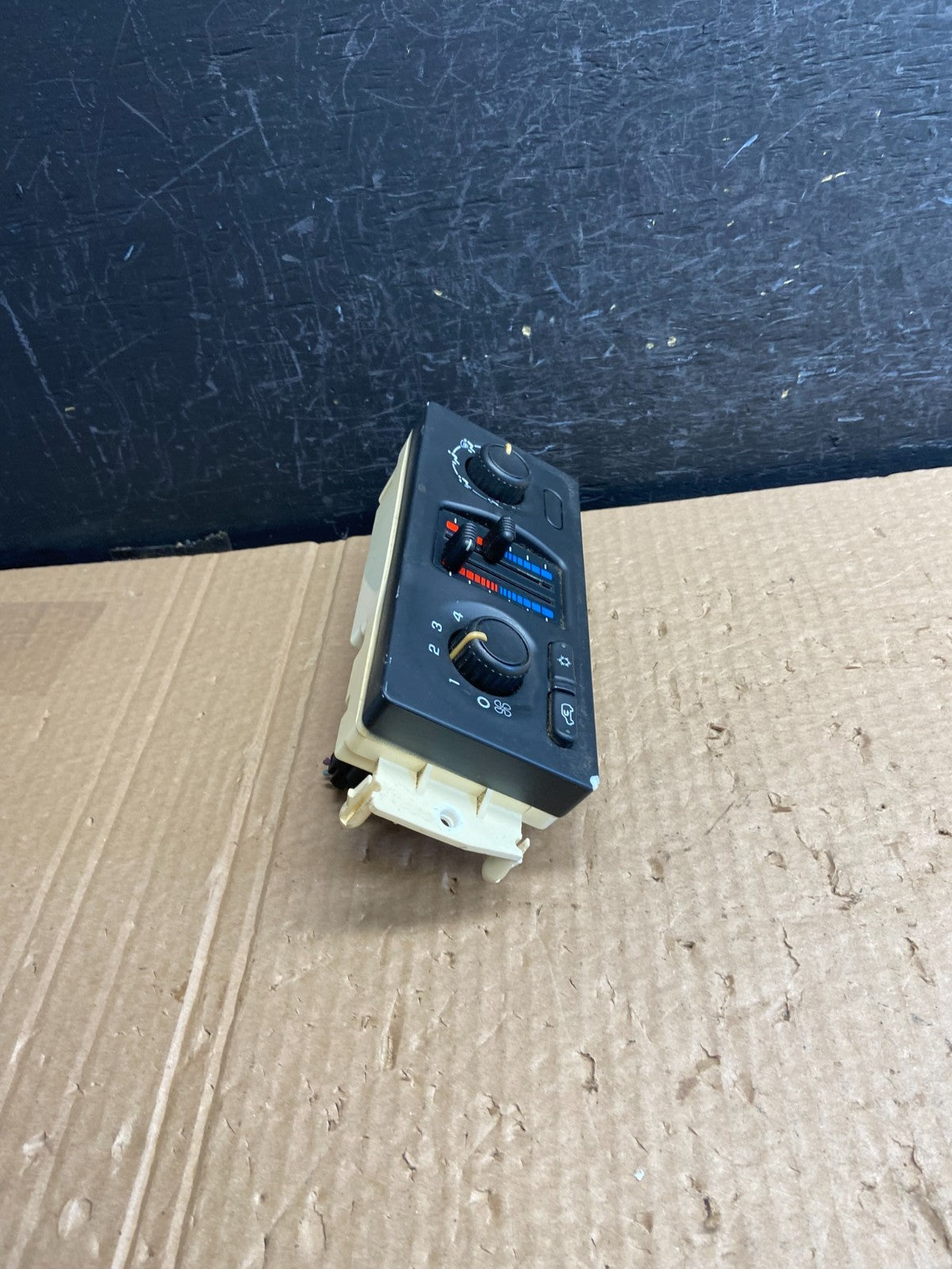 2003 to 2006 Chevrolet Silverado HVAC Heater Climate Control Module AF6450 DW1