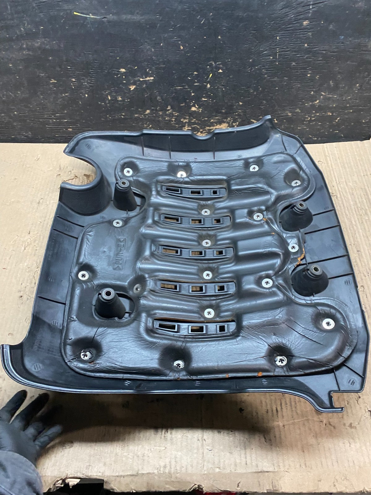 2005 to 2009 Kia Sportage Engine Motor Cover V4207 DG7