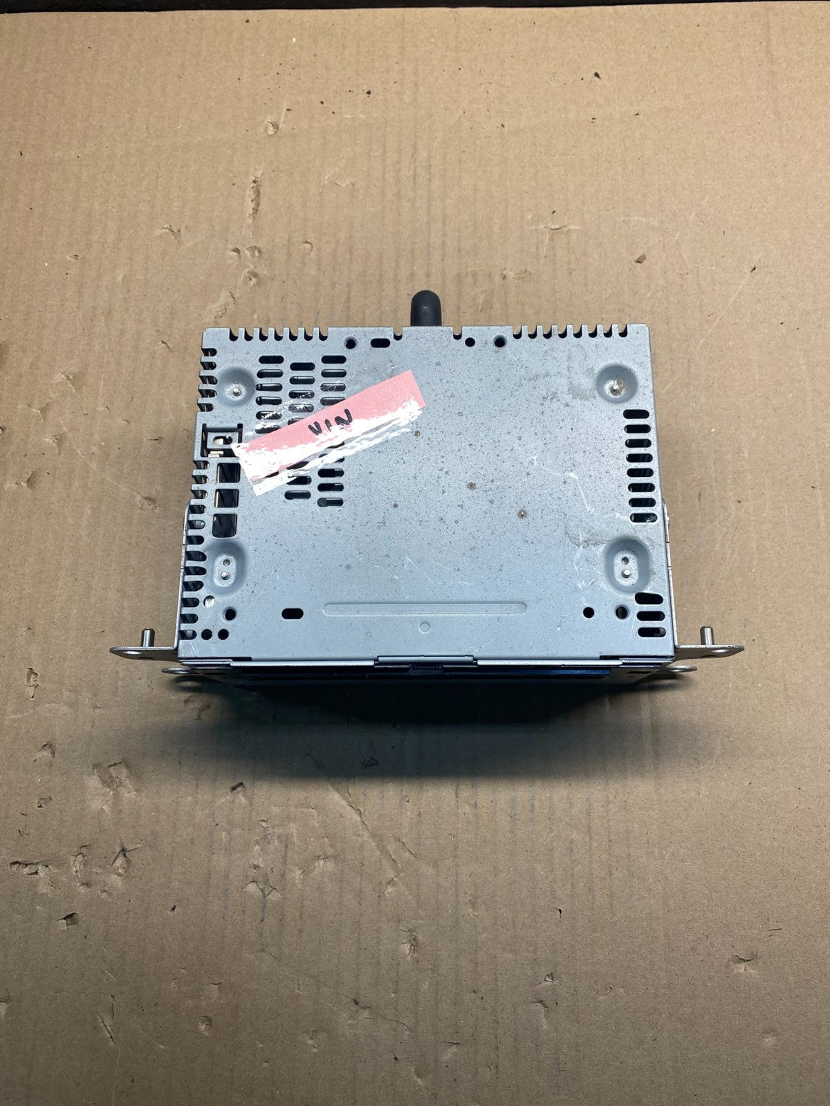 2016 to 2017 Ford Explorer Audio Equipment Radio Receiver AM FM CD AI4764 DG3