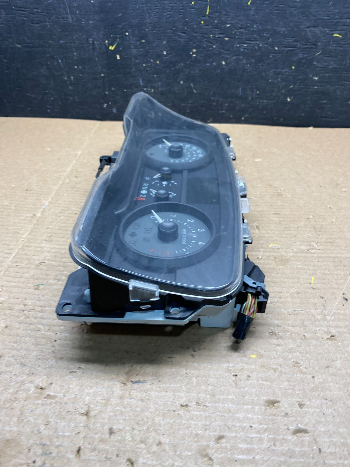2009 to 2010 Mercury Marquis Speedometer Cluster Gauge Oem Q9635 DG2