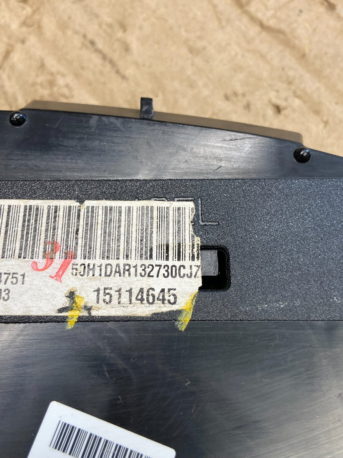 2003 to 2006 Cadillac Escalade Instrument Speedometer Cluster Gauge ae1892 DG6