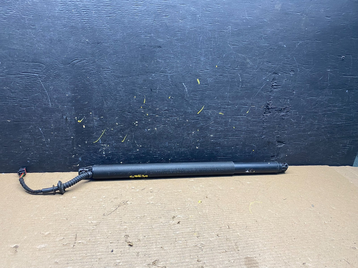 2016 - 2020 Kia Sorento Liftgate Support Power Strut S8839 DG1