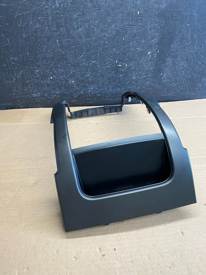 2011 to 2013 Kia Sorento Center Radio Climate Control Clock Trim AG5074 DG2