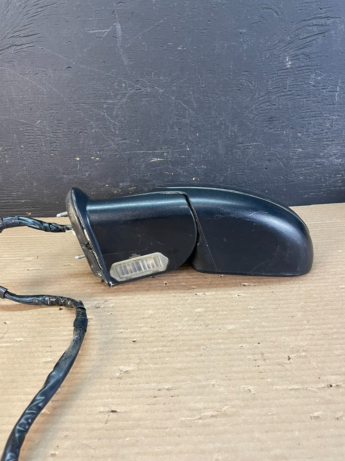 2003 to 2006 Gmc Yukon Left Driver LH Turn Signal View Door Mirror AF3367 DW3