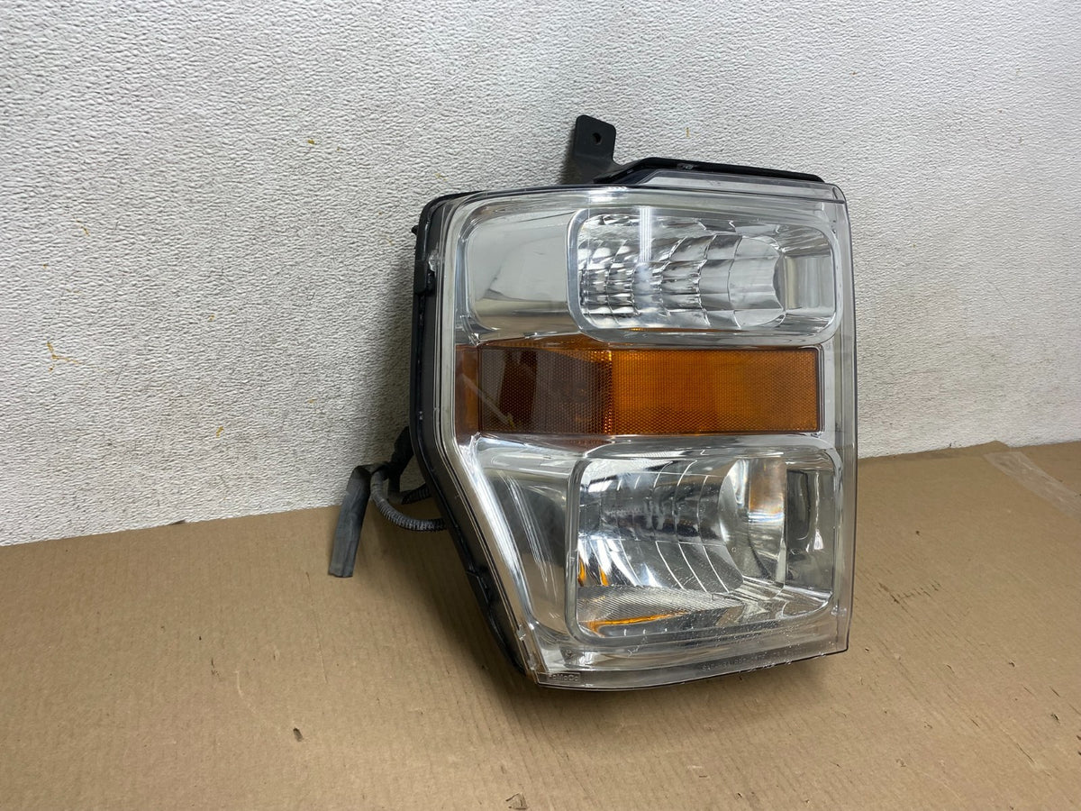2008 to 2010 Ford F250 Super Duty Right Passenger RH Side Headlight AH5736 DW1