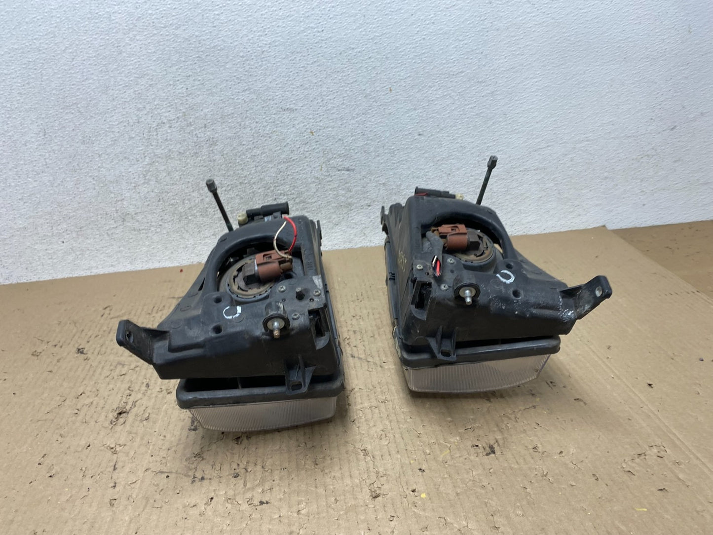 1992 1993 1994 Toyota Camry Left+Right Halogen Headlights AF7185 DW7