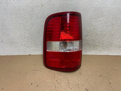 2004 to 2008 Ford F150 F-150 Left Driver LH Side Tail Light AH5916 LK0