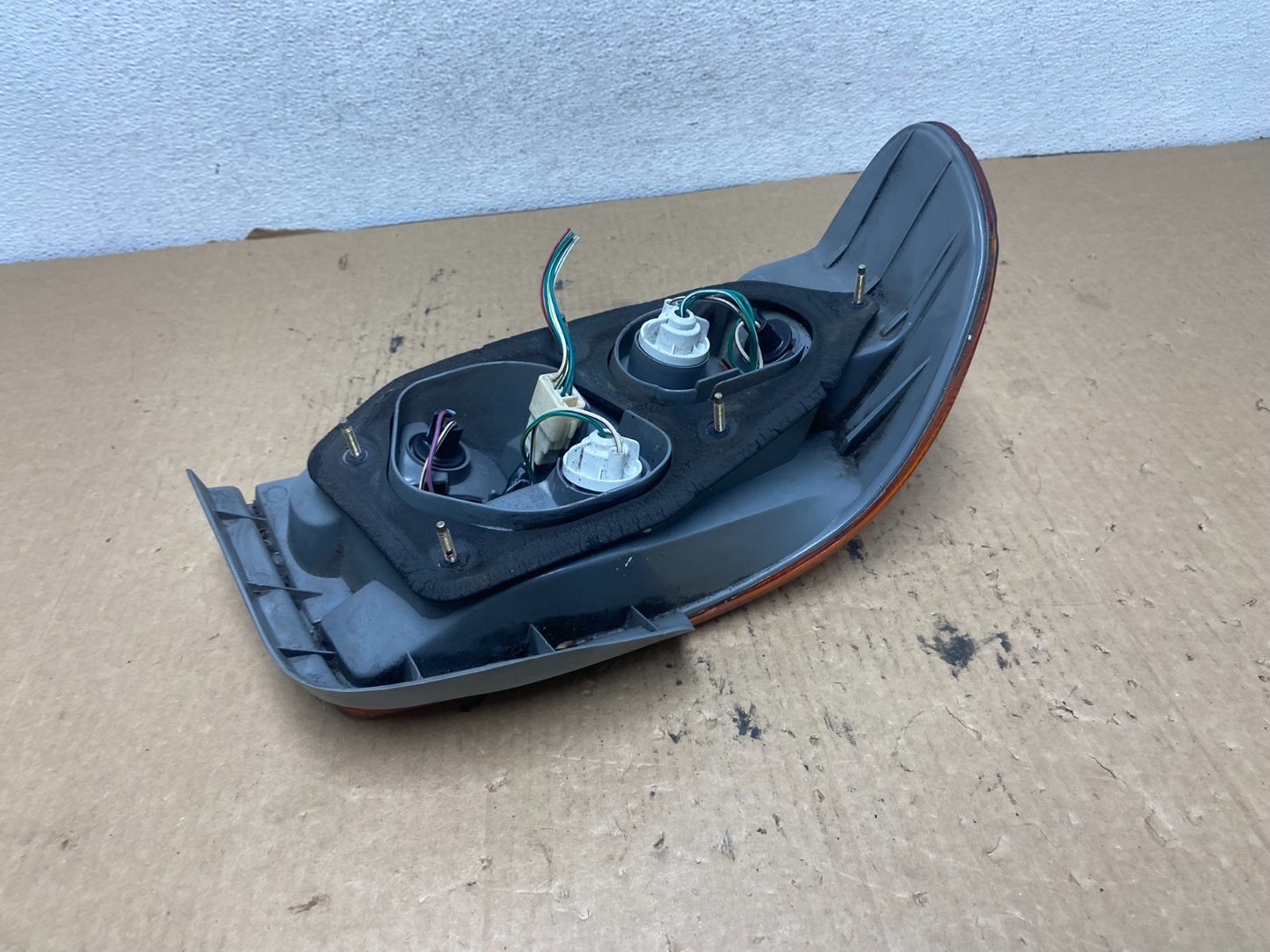 1998 to 2002 Chevrolet Prizm Right Passenger Rh Side Tail Light AG2322 DW4