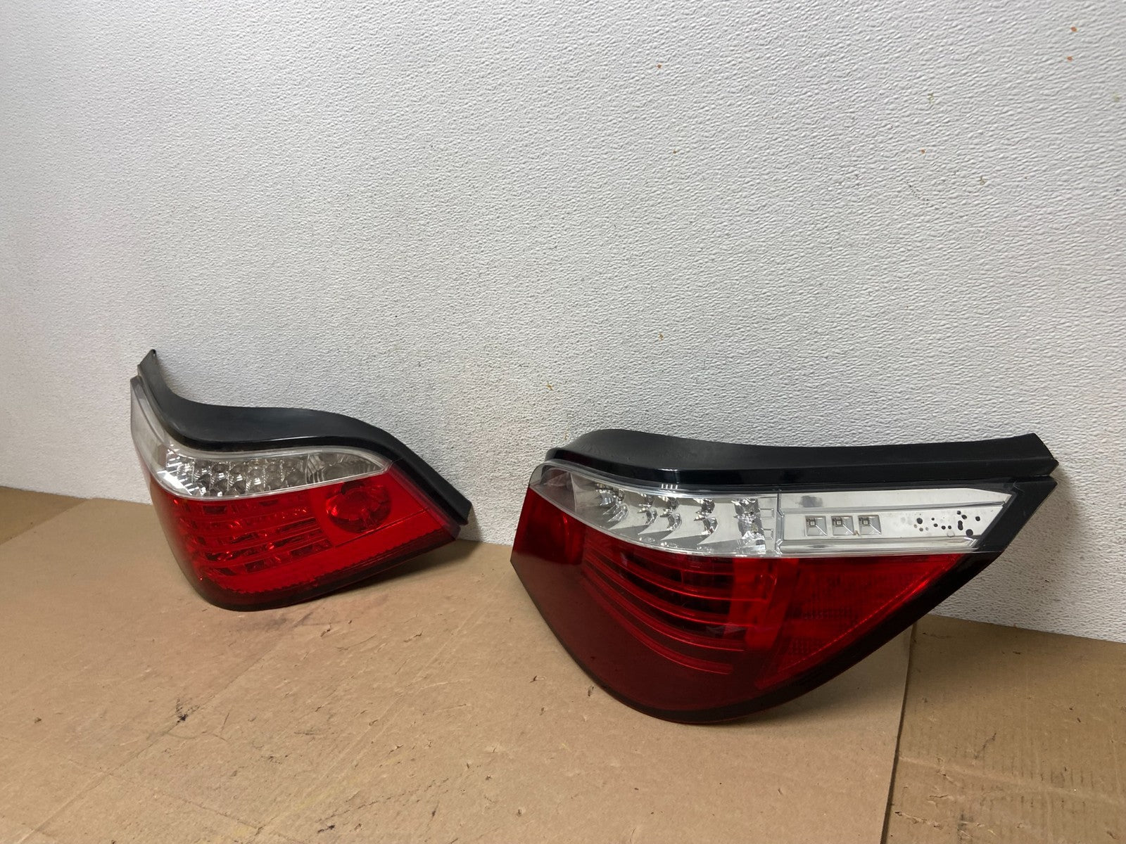 2008 2009 2010 BMW 5 525i 530i Left+Right Set Tail Side Light AE6802 DG1