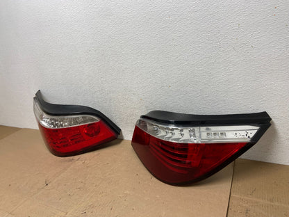 2008 2009 2010 BMW 5 525i 530i Left+Right Set Tail Side Light AE6802 DG1