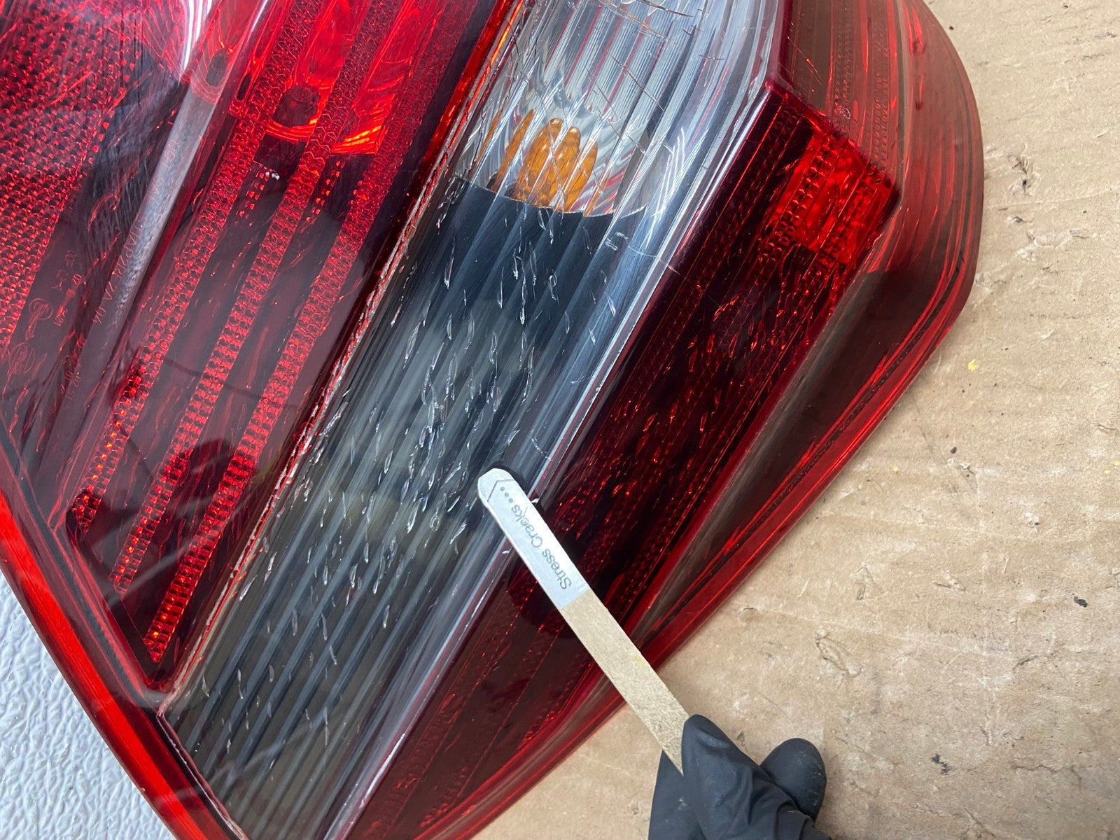 2009 to 2011 Mercedes ML350 ML-Class Right Passenger RH Tail Light AC0252 LK3