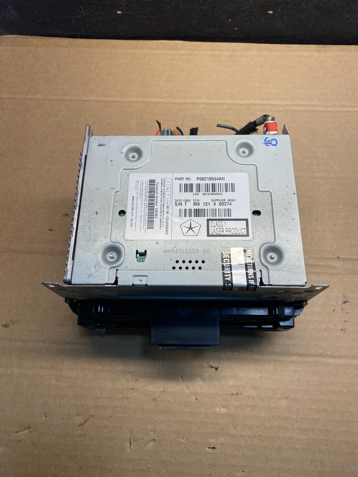 2011 to 2014 Chrysler 300 Am Fm Cd Player Radio Receiver AE8143 DG3
