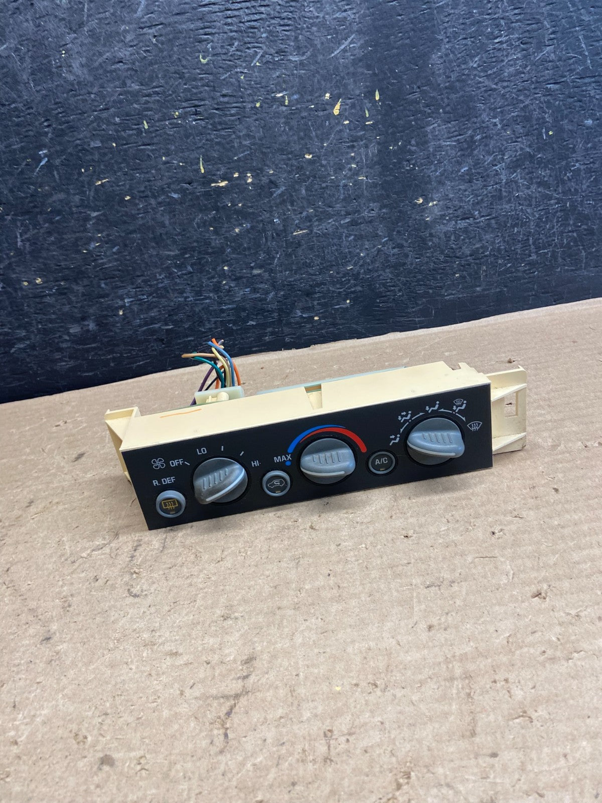 1996-1999 Chevrolet Tahoe AC Climate Control HVAC Rear Window Defogger AH5435 DG0