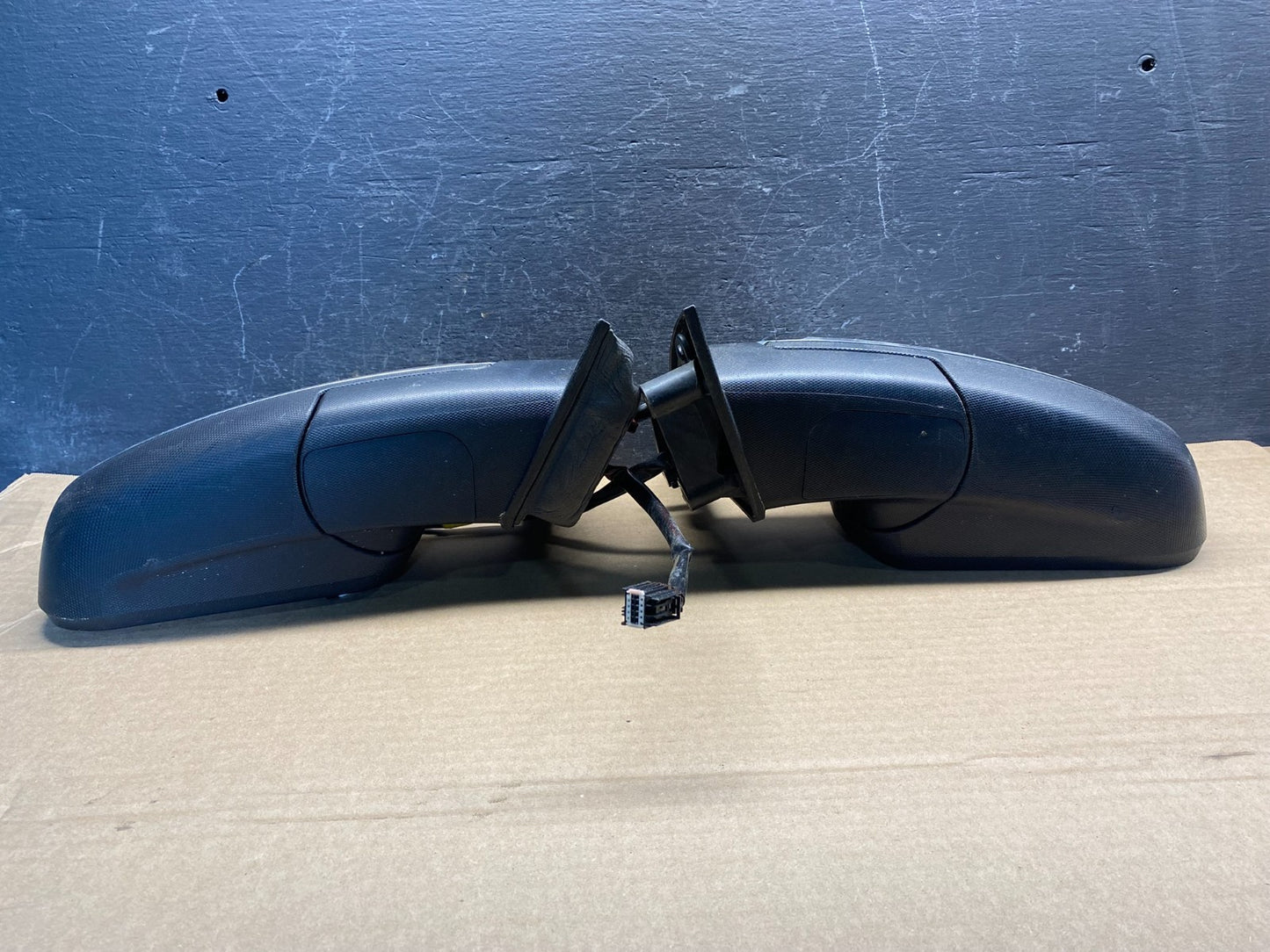2010 to 2015 GMC Terrain Left+Right Set Heated Chrome Door Mirror AE0037 DG4