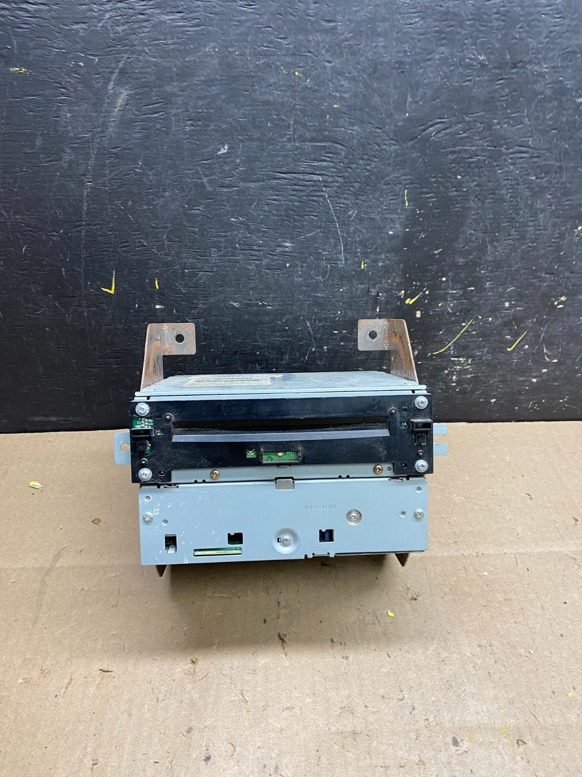 2006 - 2007 Nissan Pathfinder Radio AM/FM Receiver u4636 DG0