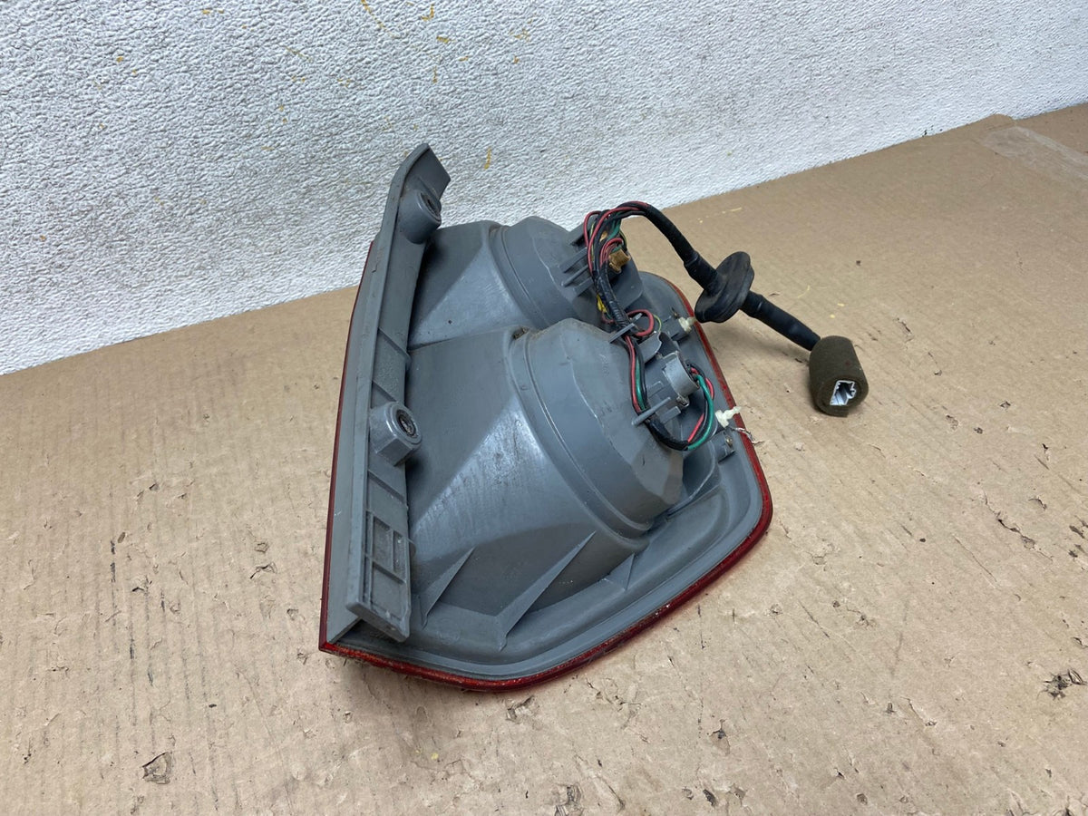 2003 2004 2005 Honda Pilot Left Driver LH Side Tail Light AH5951 LK5
