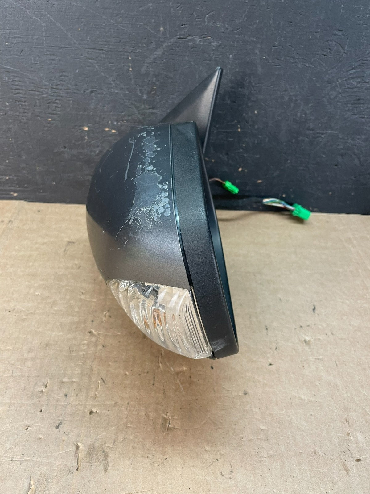2007 to 2014 Volvo XC90 Left Driver View Door Trn Signal Mirror AE8506 DW9
