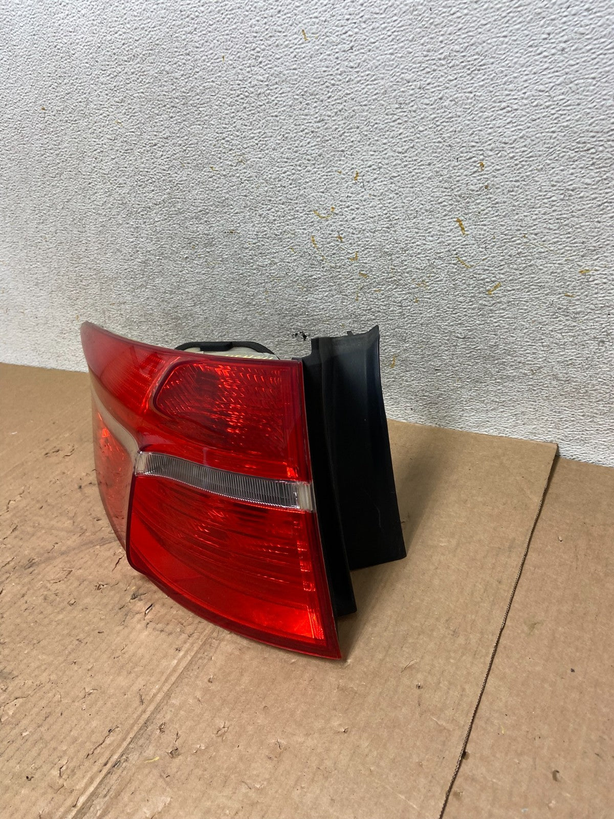 2008 to 2012 Bmw X6 E71 Left Driver LH Side Tail Light AI5484 DW1