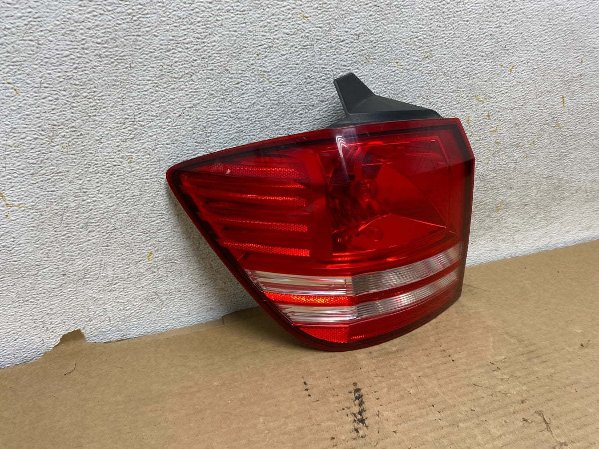 2009 2010 2011 Dodge Journey Left Driver Lh Tail Light AH8113 DW1
