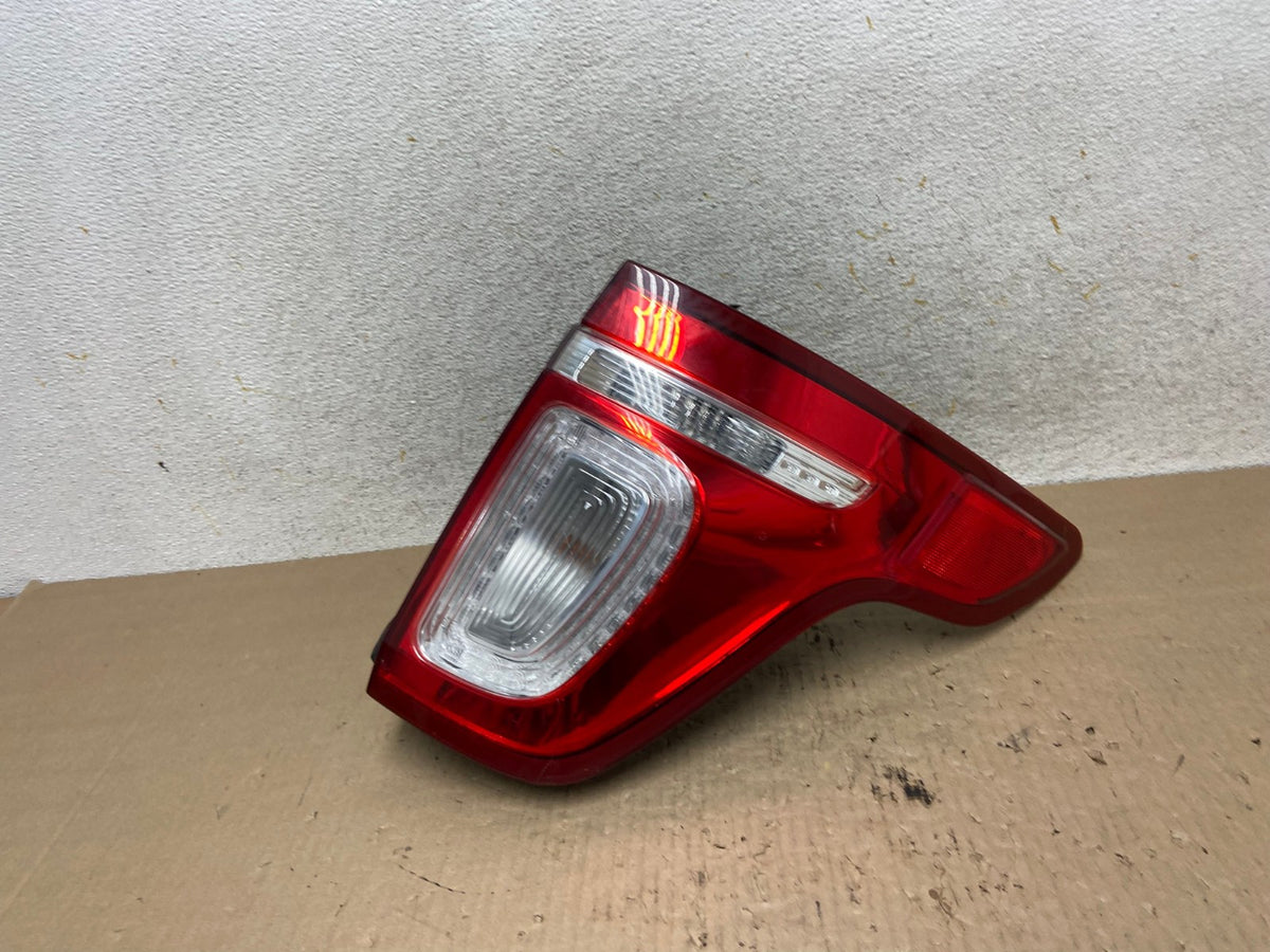 2011 2012 2013 2014 2015 Ford Explorer Right Passenger RH Tail light AI2401 LK0