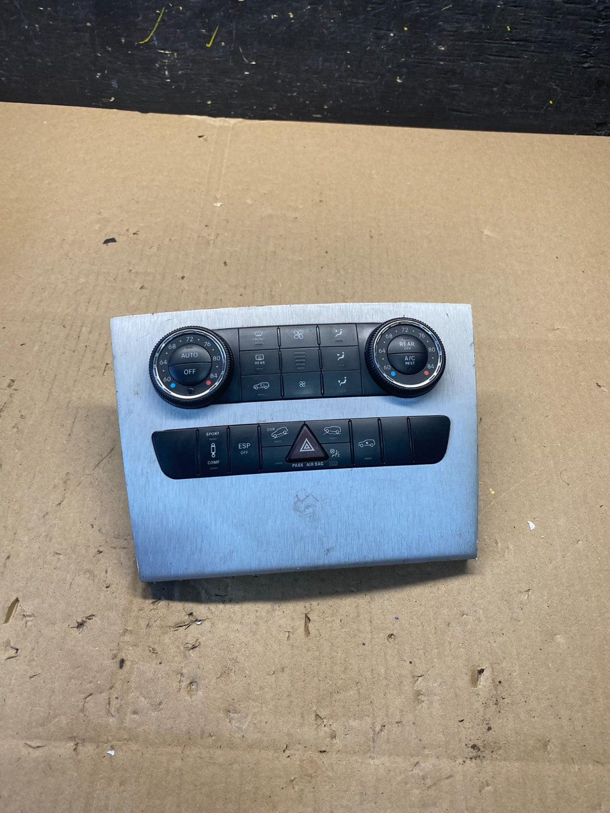 2006-2012 Mercedes W251 GL320 ML550 AC Temp Heater Climate Control T1356 DG0