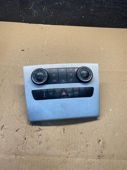 2006-2012 Mercedes W251 GL320 ML550 AC Temp Heater Climate Control T1356 DG0