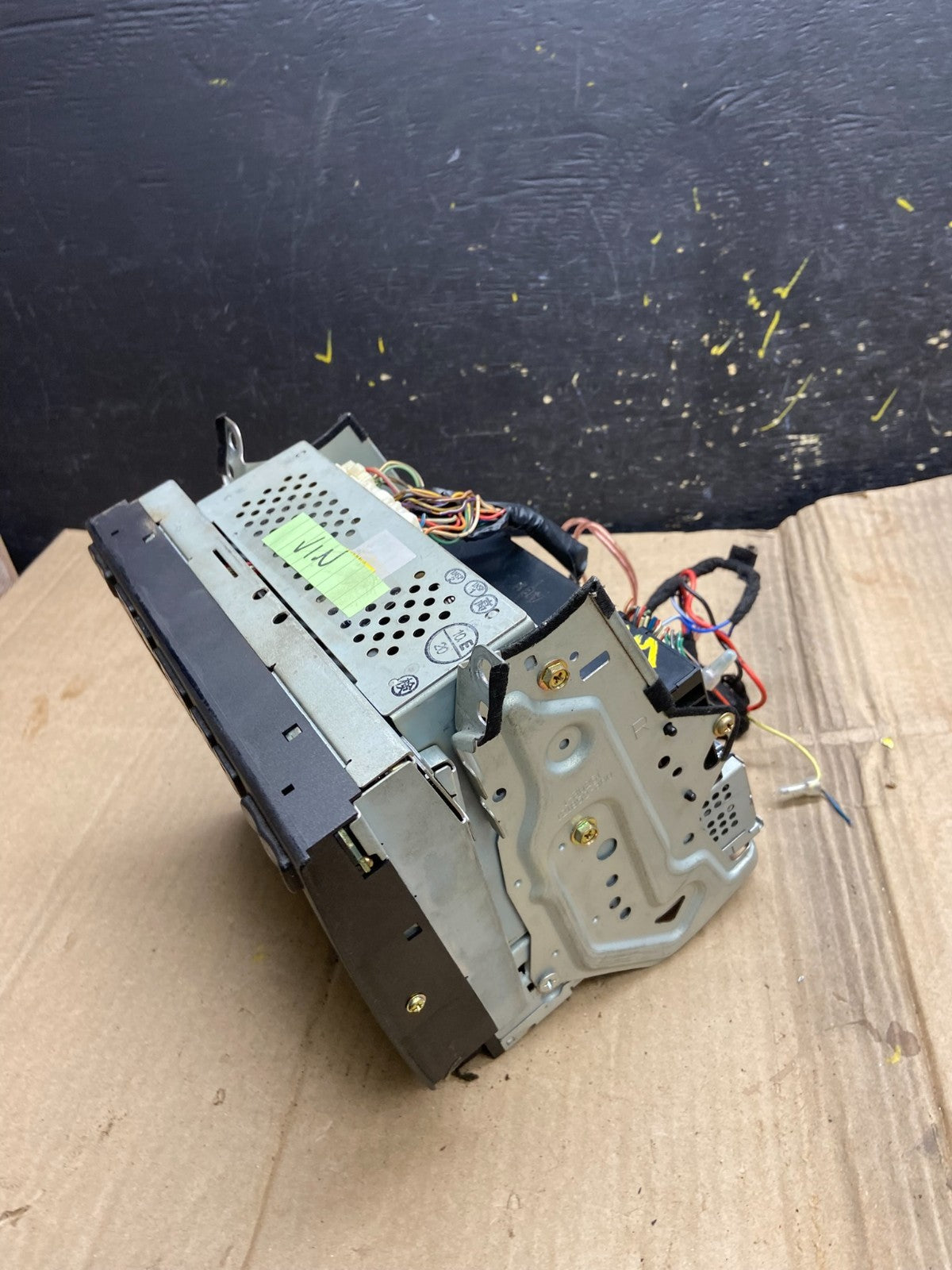2001-2005 Lexus GS300 GS430 CD Player Screen Radio AM/FM Tape OEM X1744 DG3
