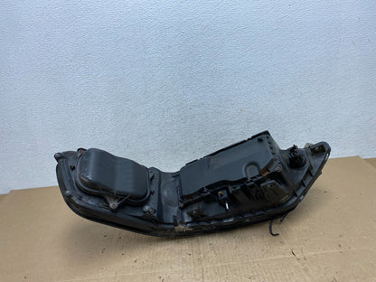 2005 to 2011 Lincoln Town Car Right Passenger Rh Side Headlight AE6606 DW6