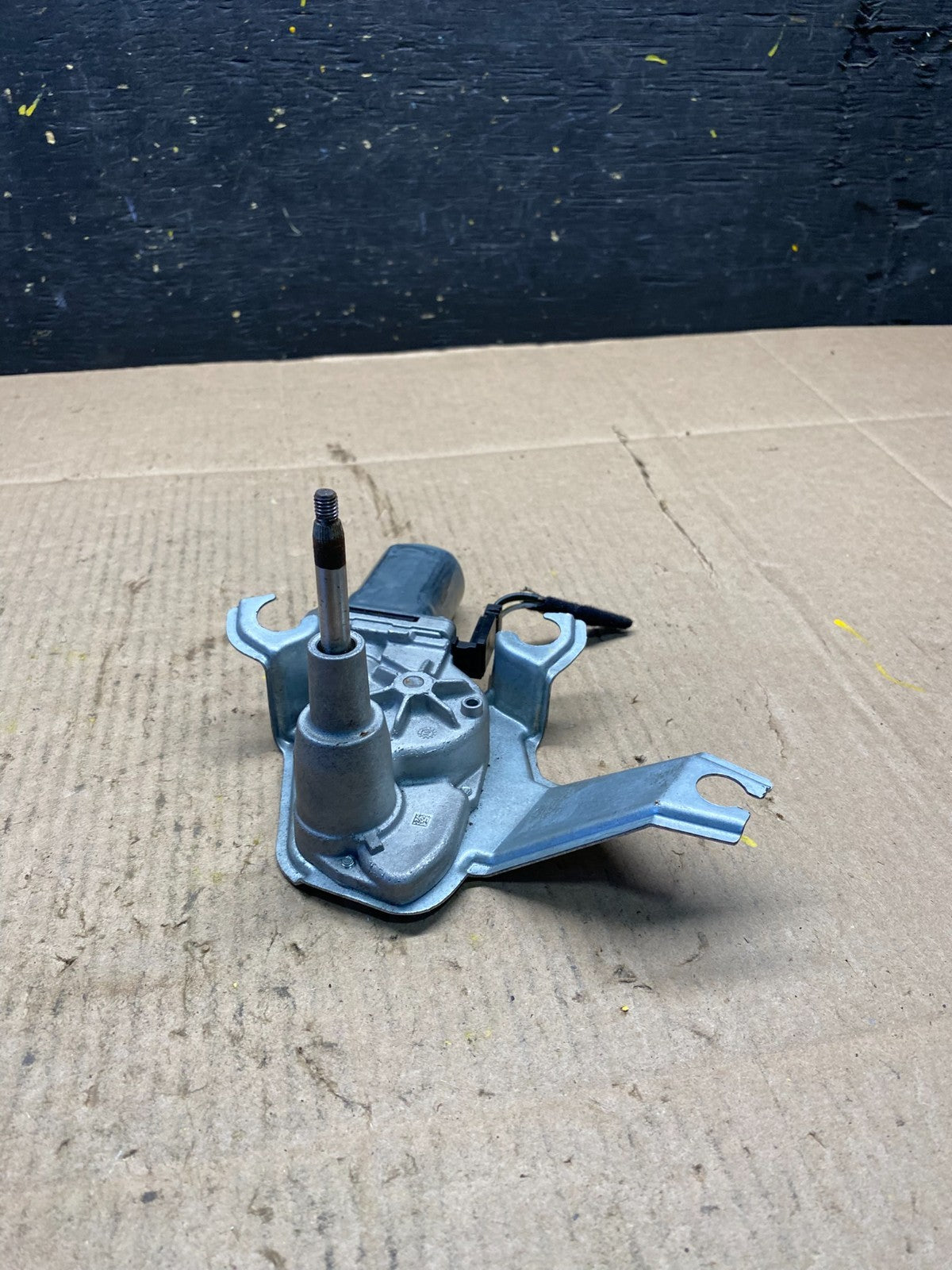 2015 - 2018 Jeep Renegade Tailgate Back Door Rear Wiper Motor Wiper r6121  DG4