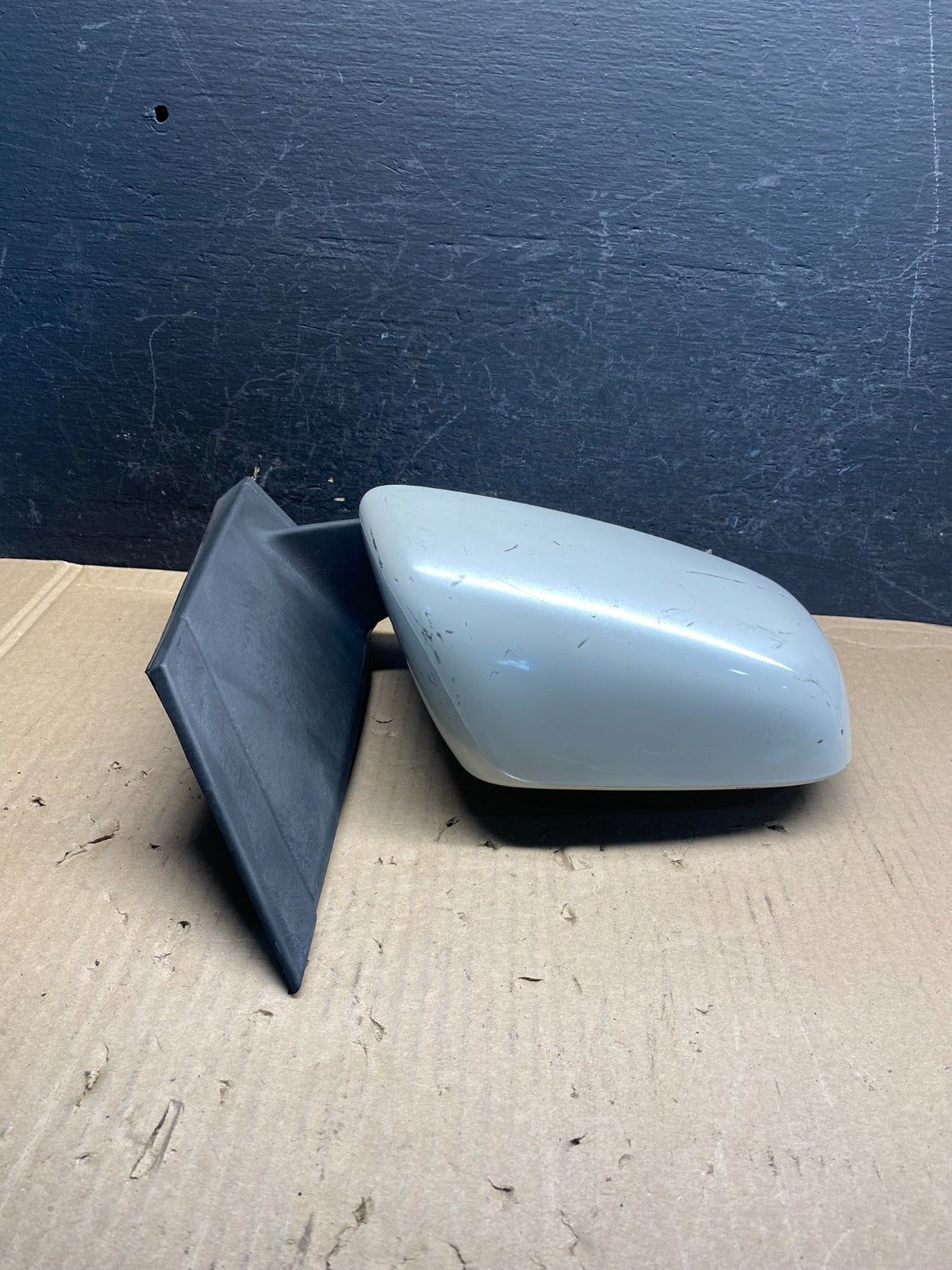 2006 to 2010 Toyota Sienna Right Passenger View Mirror AE7956 DW1
