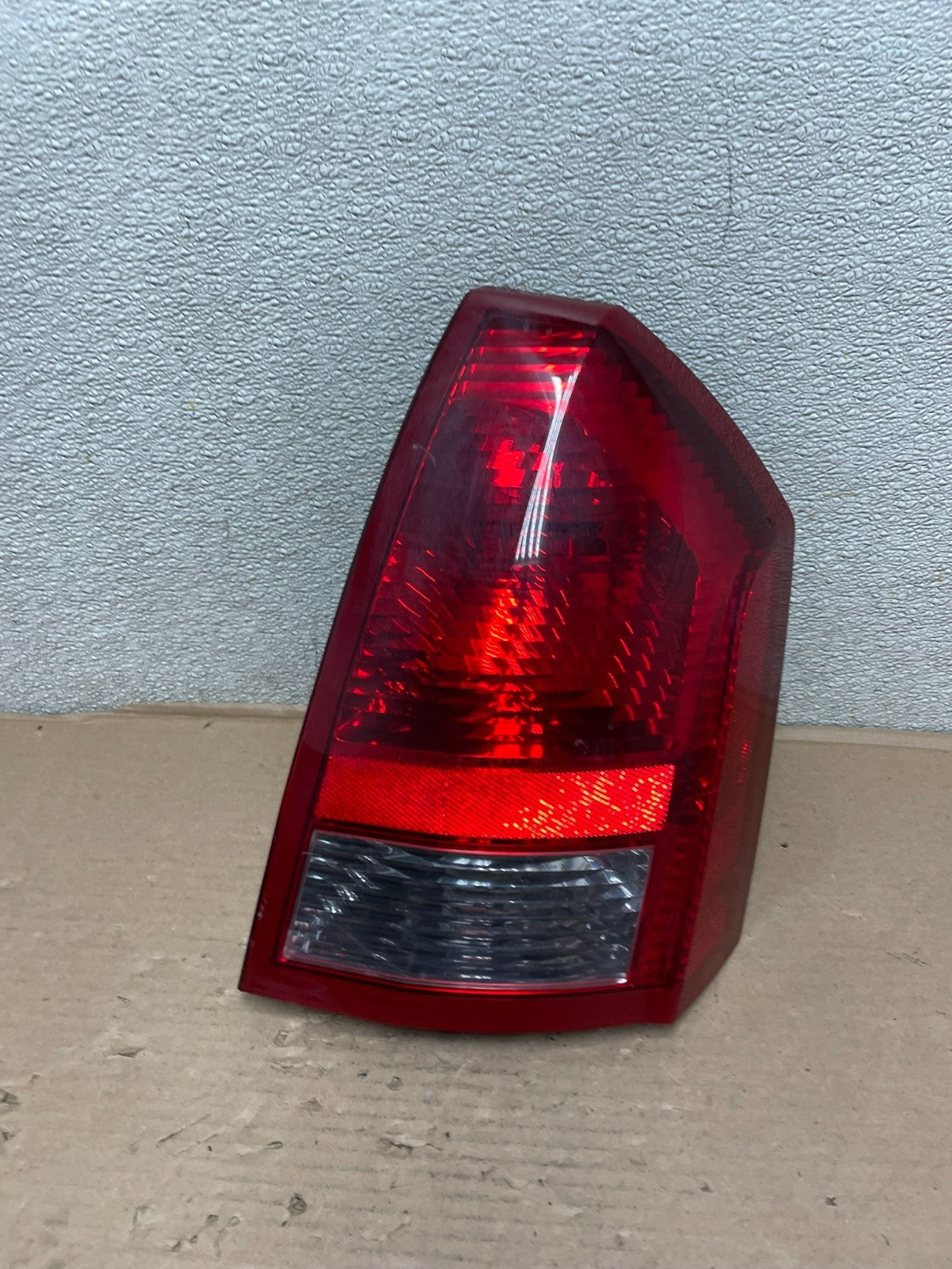 2005 2006 2007 Chrysler 300 Right Passenger Rh Side Tail Light Oem AB0018 LK0