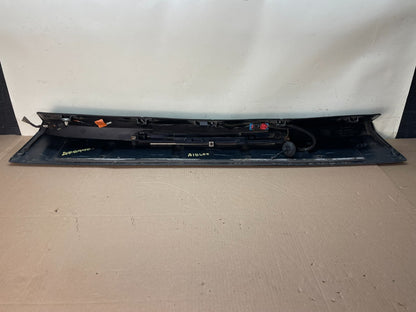 2007-2013 Chevrolet Avalanche Rear Bridge Spoiler Third Brake Light AI8655 DG4