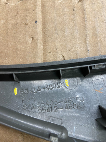2001-2007 Toyota Highlander Radio Climate Dash Trim Bezel Air Vent AD2230 DG5
