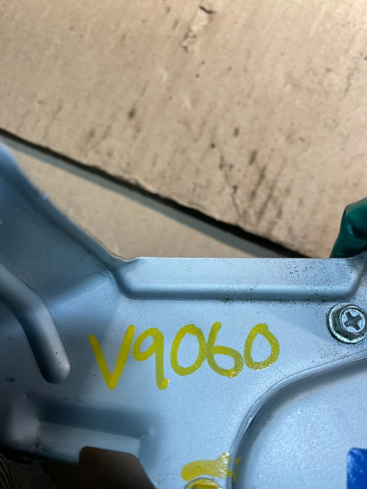 2007 - 2010 Hyundai Santa Fe Rear Glass Windshield Wiper Motor V9060 DG7