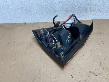 2004 to 2006 Chrysler Pacifica Right Passenger Rh Side Tail Light AE9213 LK4