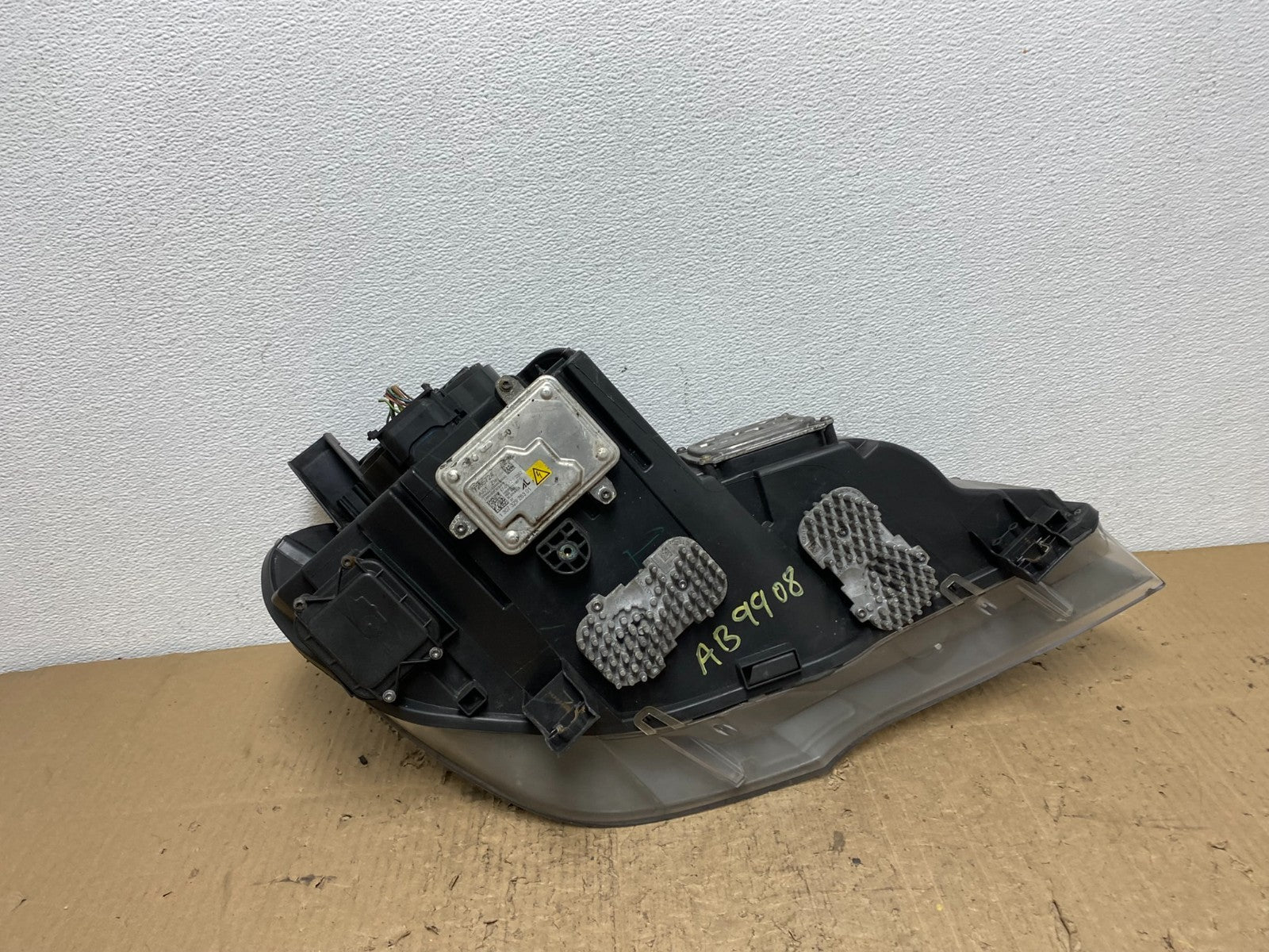 2011 to 2013 BMW X5 Left Driver LH Side Headlight Xenon HID OEM AB9908 DW7
