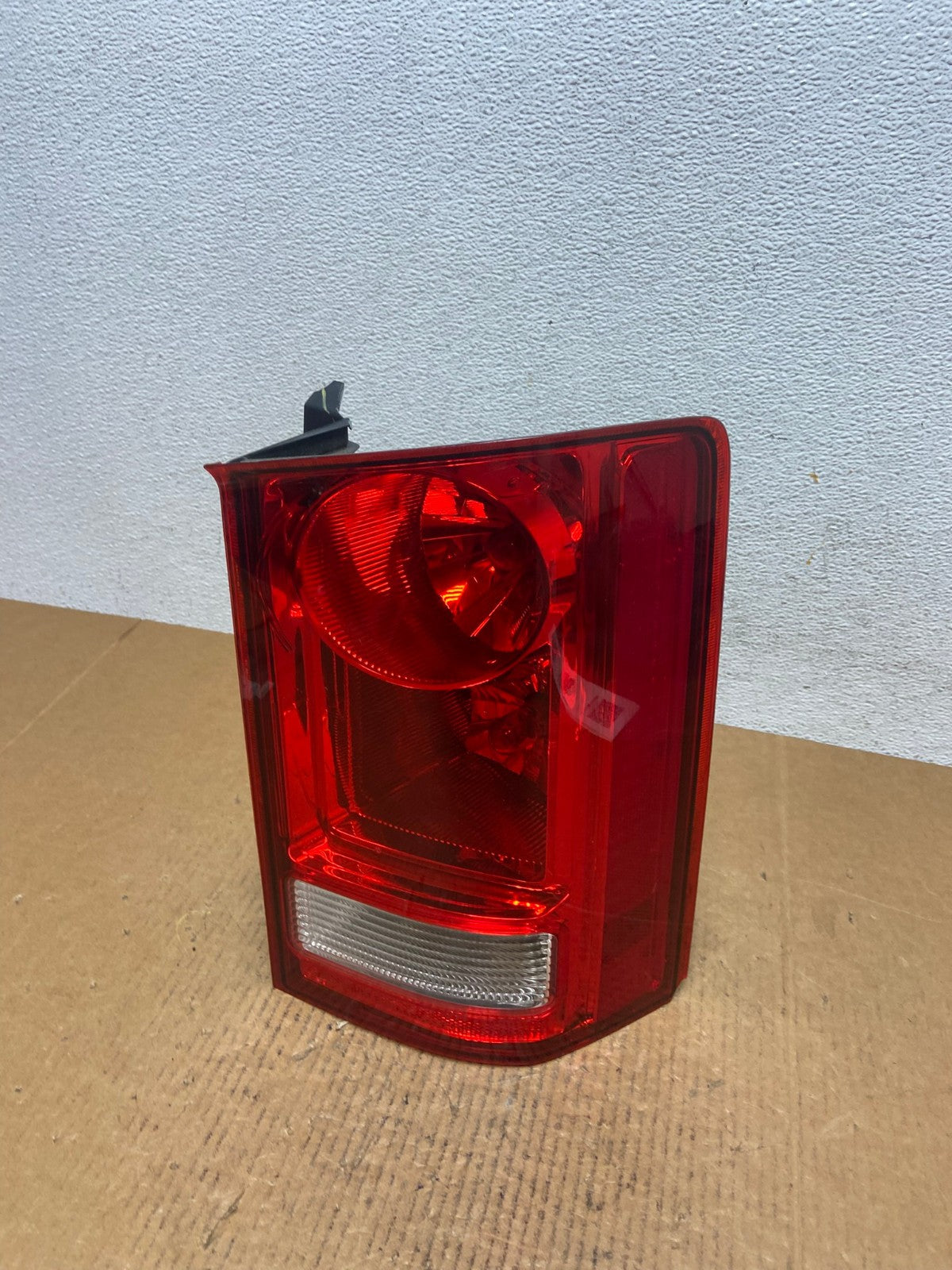 2009 to 2015 Honda Pilot Right Passenger Rh Side Tail light AE0506 LK0