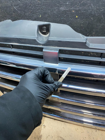 2009 to 2011 Freightliner Sprinter Front Upper Chrome Grill Grille X3391 DG4