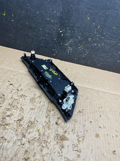 2013 to 2018 Nissan Pathfinder Radio Audio Information Control OEM V7459 DG3