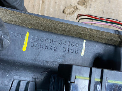1997 to 2001 Lexus ES330 ES300 Front Center Side Air Vent R2907 DG6