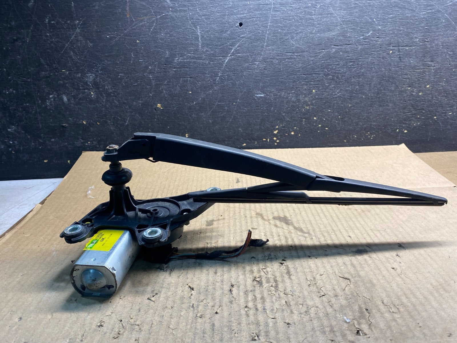 2006-2013 Mercedes GL450 ML500 R550 Rear Glass Windshield Wiper Motor z4827 DG1