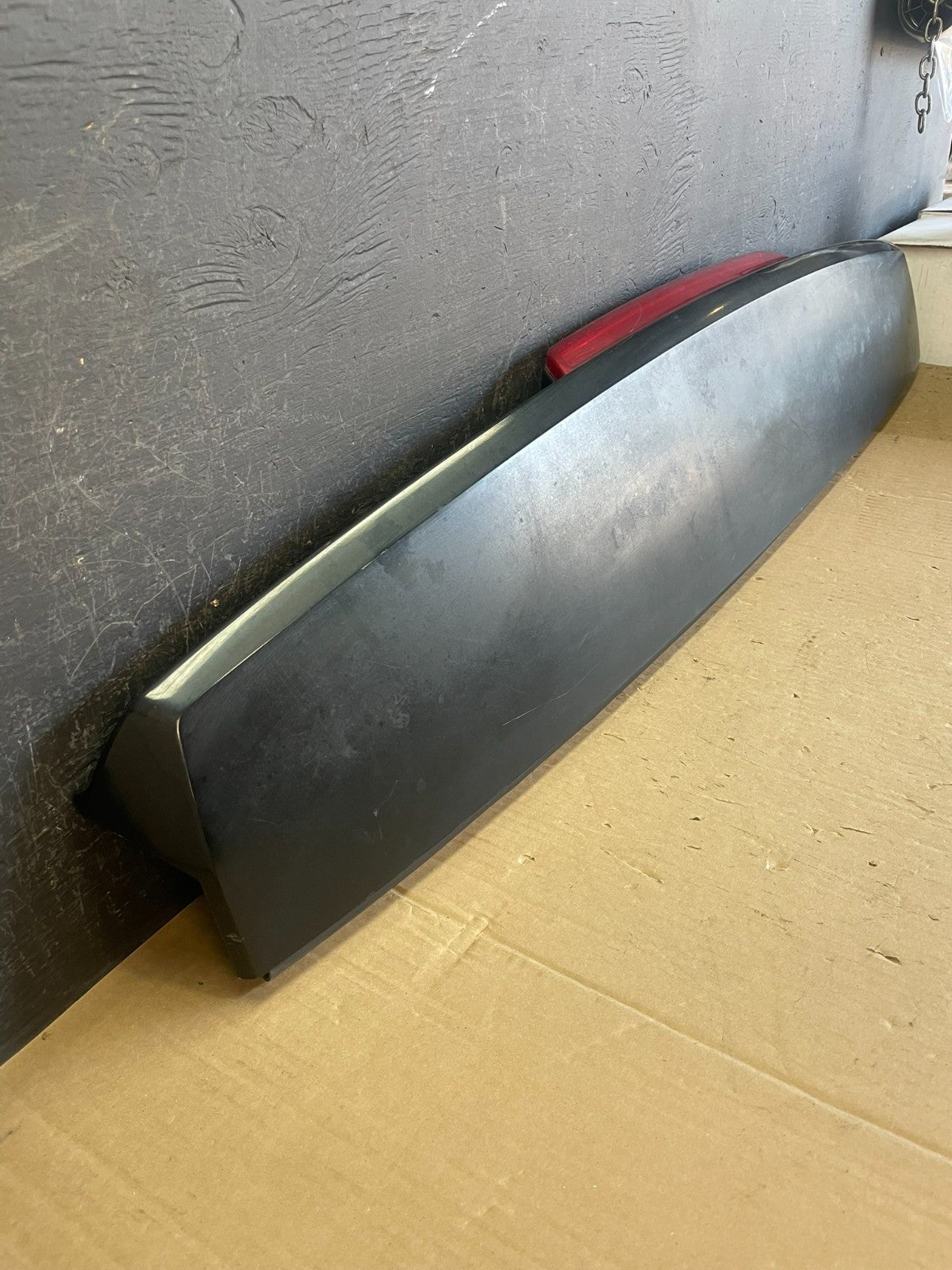 2007-2014 Chevrolet Tahoe Suburban Yukon Spoiler Wing 3rd Brake Light AD5715 DW2