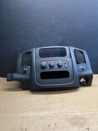 2002 to 2005 Dodge Ram Climate Control Hvac AC ah3972 DG0