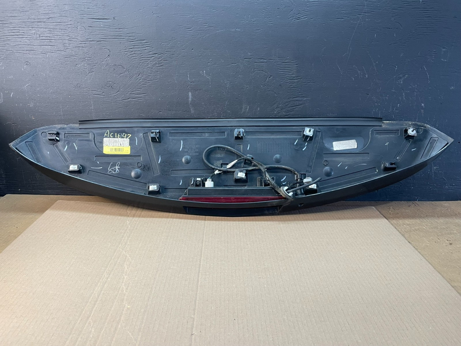 2013 to 2017 Chevrolet Traverse Rear Trunk Spoiler Wing Third Brake Oe AC1897 DG5
