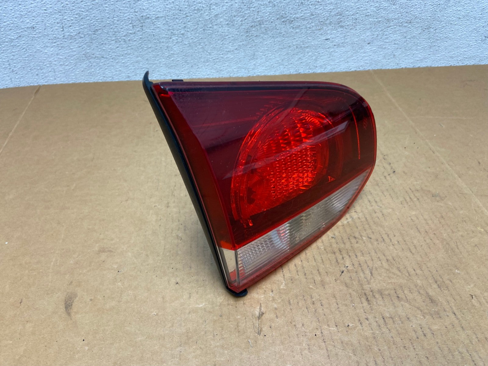 2010 to 2014 Volkswagen Golf GTI Left Lh Inner Tail Light AD9133 LK2