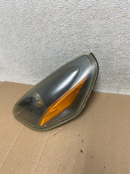 2002-2005 Pontiac Aztek Left Driver LH Side Park Upper Turn Signal AI1164 DW1