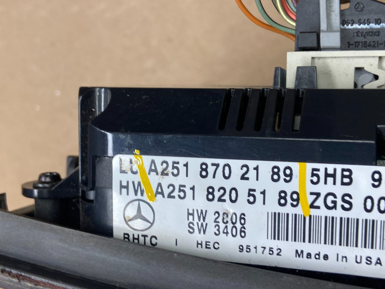 2006 to 2008 Mercedes W251 R350 AC Temp Heater Climate Control T4323 DG6