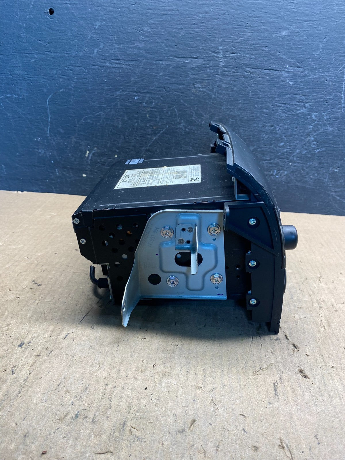 2004 to 2010 Toyota Sienna AM FM CD WMA Mp3 Radio Receiver AE7849 DW2