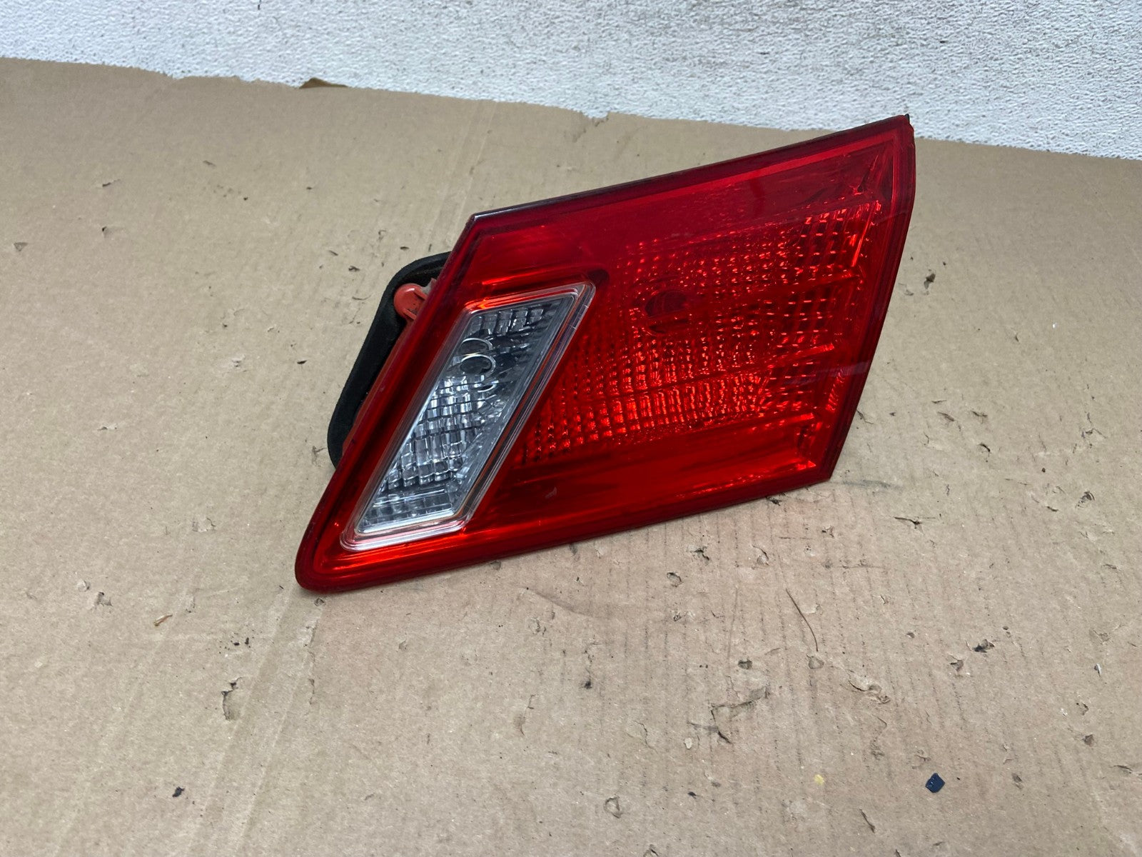 2007 2008 2009 Lexus Es350 Right Passenger RH Inner Tail Light AG6934 LK2